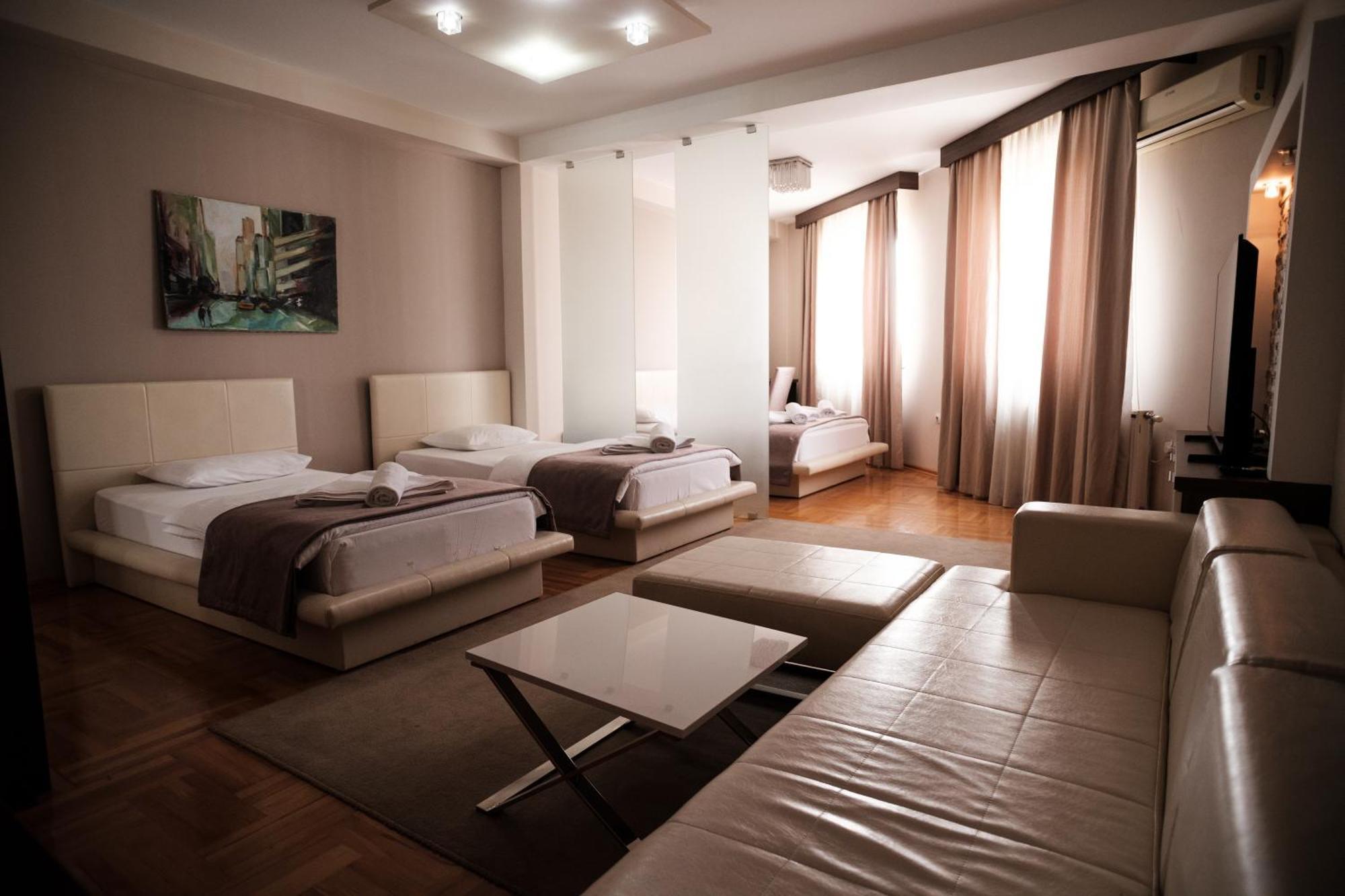 Garni Uni Elita Lux Hotel Ниш Экстерьер фото