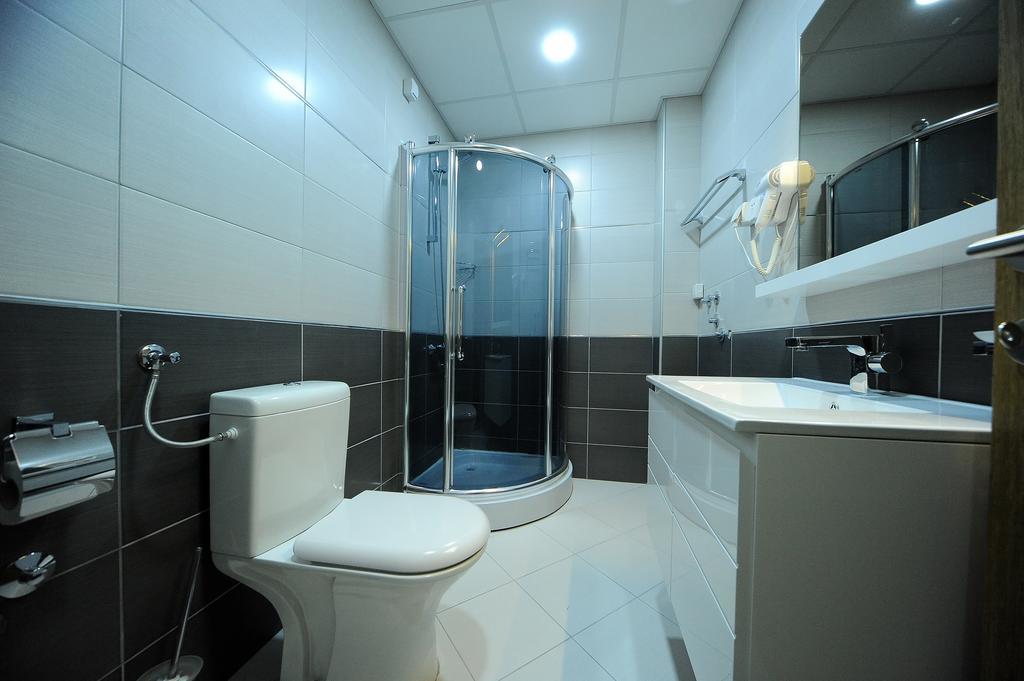 Garni Uni Elita Lux Hotel Ниш Экстерьер фото