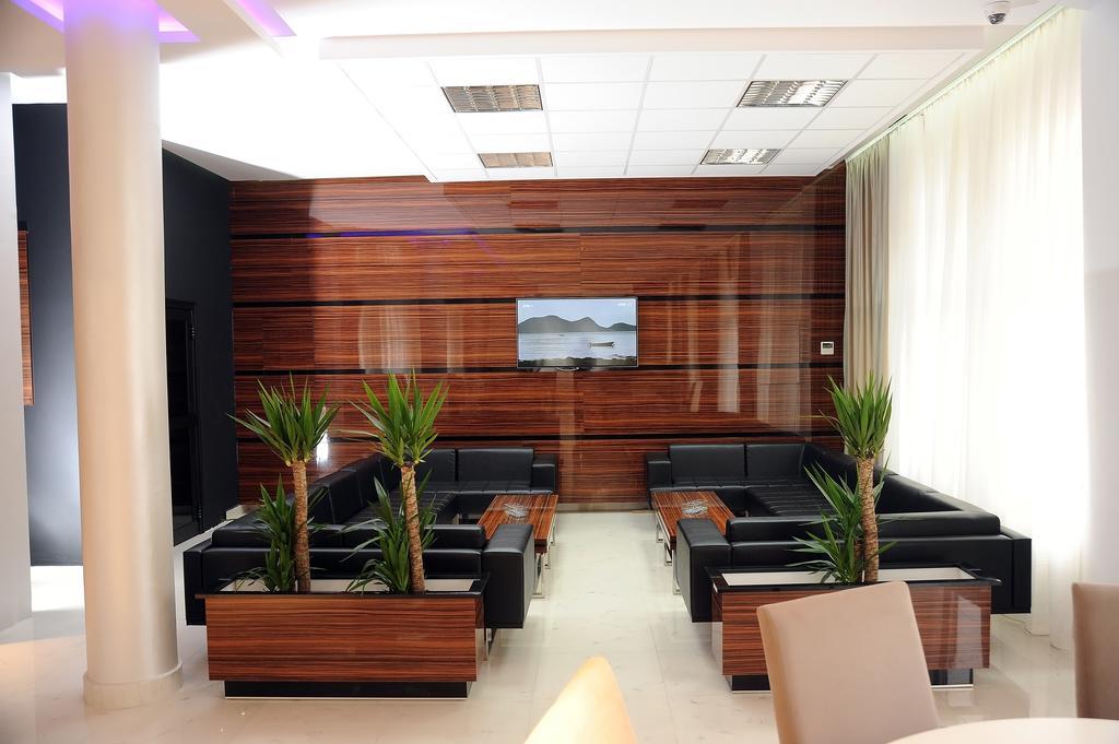 Garni Uni Elita Lux Hotel Ниш Экстерьер фото