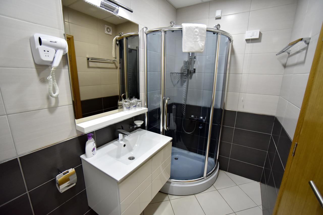 Garni Uni Elita Lux Hotel Ниш Экстерьер фото